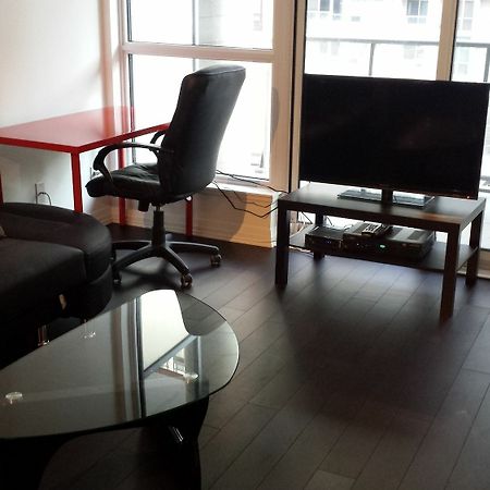 Ice Furnished Apartment Toronto Extérieur photo